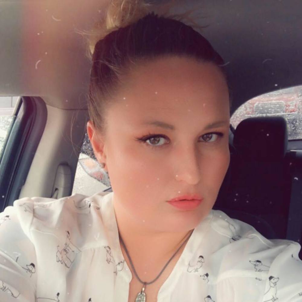 Meet your Posher, Megan